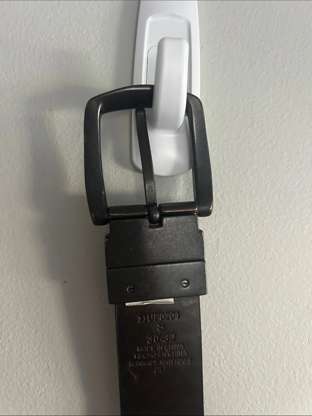 Classic Black Leather Men's Belt - Minimalist Style